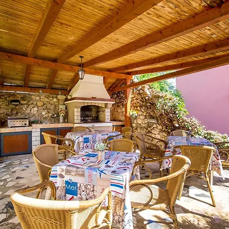 Patricia Apartment *